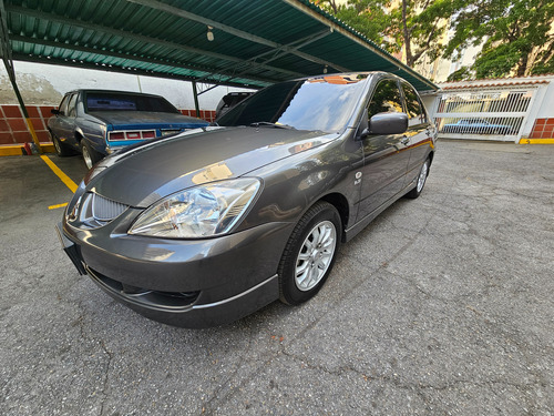 Mitsubishi Lancer Touring 2011 Impecable Con 96 Mil Km