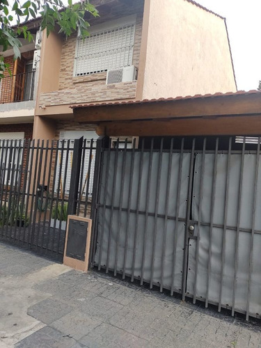 Imagen 12 de 13 de Duplex ¡ 3 Ambientes ! - Sobre Av Mosconi - ¡con Patio Y Parrilla!