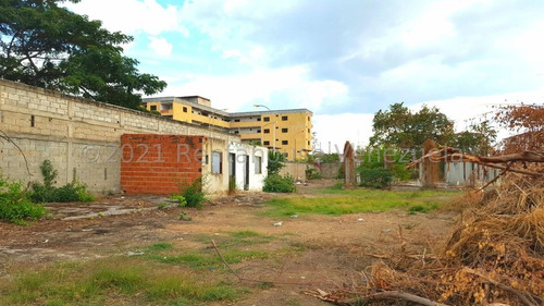 Imagen 12 de 17 de Terreno En Venta , Av. Dr. Montoya, Calle Este, La Morita 1, 22-14786 Mv
