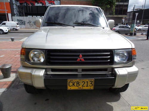 Mitsubishi Montero 2.4 V11 4x4 Mt
