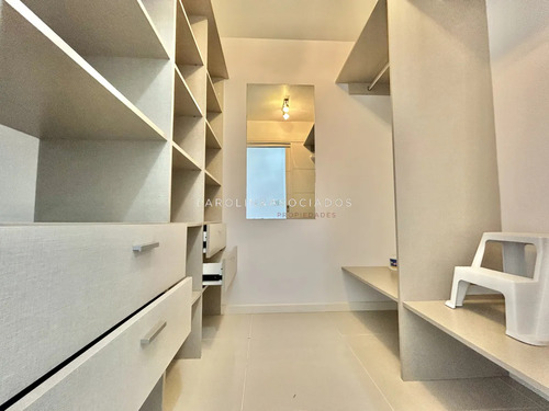 Apartamento En Venta De 2 Dormitorios En Icon Tower, Punta Del Este.