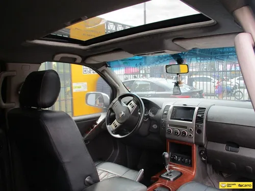 Nissan Pathfinder Le 4x4 2500cc At Aa