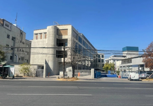 Imagen 2 de 19 de Venta Edificio De Oficinas Con Renta Av. Santa Maria
