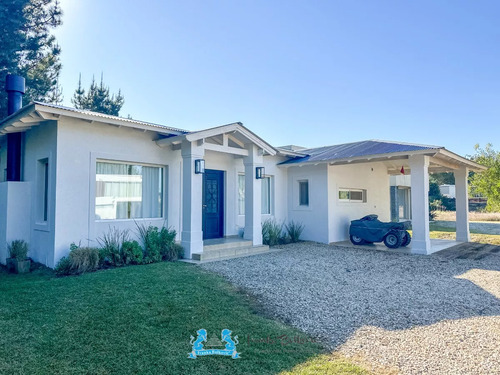 Venta Casa Ideal Para Disfrutar Rodeada De Pinos Con Piscina