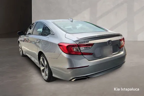 Honda Accord 2.0 Touring At