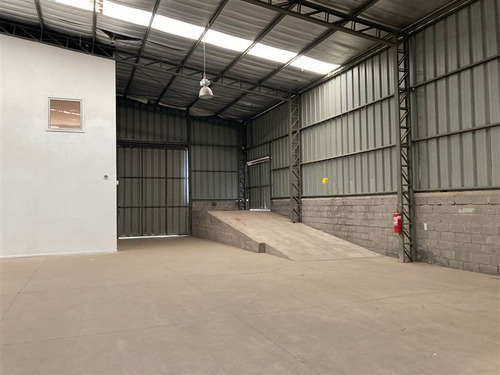 Imagen 4 de 24 de Industrial En Arriendo En Lampa
