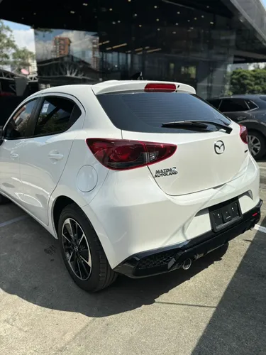 Mazda 2 Grand Touring Lx Carbon 2.0 Modelo 2026