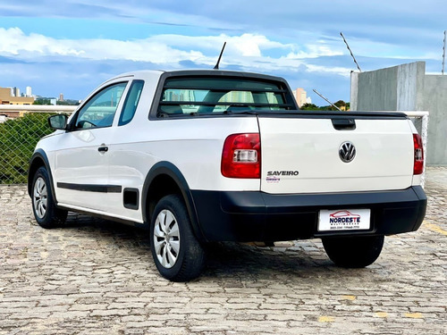 Imagem 5 de 8 de Volkswagen Saveiro 1.6 T.flex 8v Ce