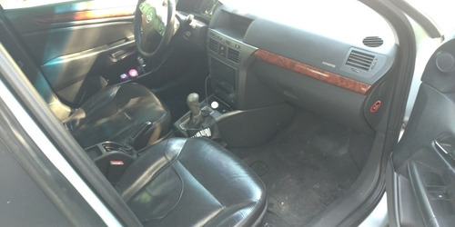 Imagem 6 de 12 de Chevrolet Vectra 2006 2.4 16v Elite Flex Power Aut. 4p