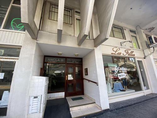 Departamento En Mar De Ajo En Venta - Dos Ambientes - Centro Comercial - Garage