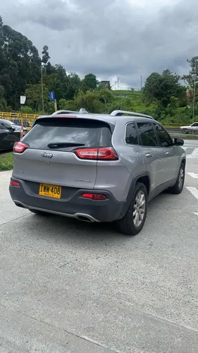 Jeep Cherokee 3.2 Limited at 3.2 4x4 modelo 2015
