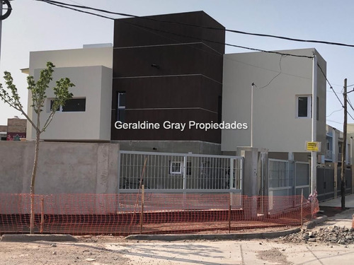 Dúplex A Estrenar En Venta De 3 Dormitorios En Rincón De Emilio