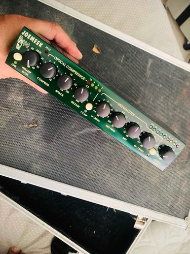 Pré Amplificador Joemeek Three Q