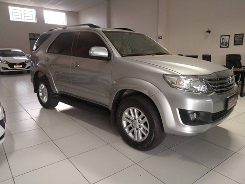 Imagem 1 de 15 de Toyota Hilux Sw4 2.7 Sr 4x2 16v Flex 4p Automático