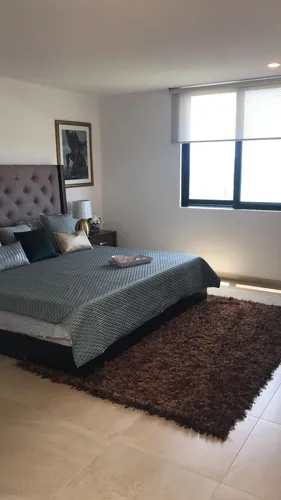 Se Vende Casa Entre El Refugio Y Zibata, 3 Recamaras, 2.5 Baños, Jardín, Roof Ga