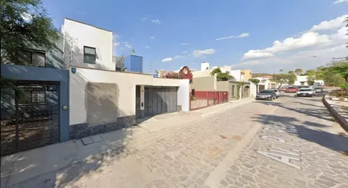 Casa En Venta - Casa Adjudicada Guatemala 331, Tabachines, 36615 Irapuato, Gto.
