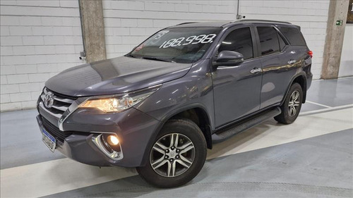 Toyota Hilux SW4 2.7 Srv 7 Lugares 4x2 16v Flex 4p Automático