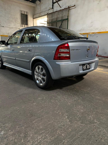 Chevrolet Astra 2.0 8v Gls Nafta