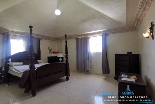 Imagen 8 de 12 de Casa Familiar Con Árboles Exóticos En Prado Oriental Santo Domingo Este