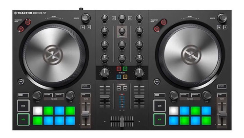 Imagen 1 de 4 de Controlador DJ Native Instruments Traktor Kontrol S2 MK3 negro de 2 canales