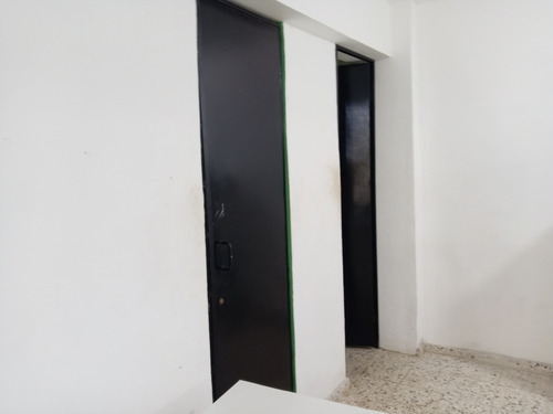 Dios! Alquilo / Vendo / Nave Industrial De Oportunidad