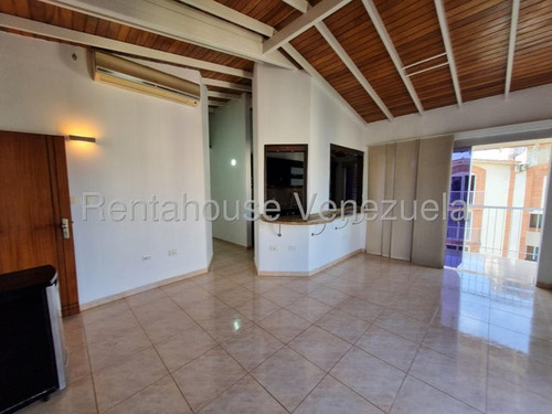 Maribel Morillo Asesor Inmobiliario De Rentahouse Te Ofrece Bello Y Moderno Apartamento De 106m2; Ubicando En Conjunto Con Planta Electrica; Al Este De Barquisimeto Lara