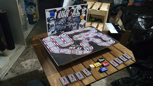Juego De Mesa Tuercas Hecho En Madera Con Estuche (caba)