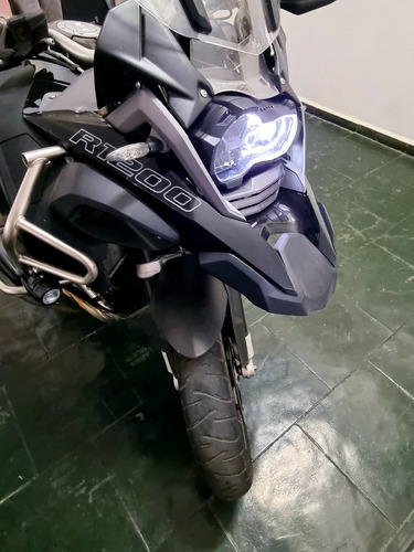 Imagem 7 de 9 de Bmw