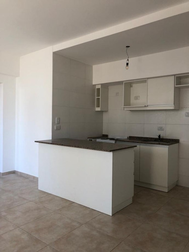 Imagen 3 de 11 de Departamento En Venta En Lanus Este