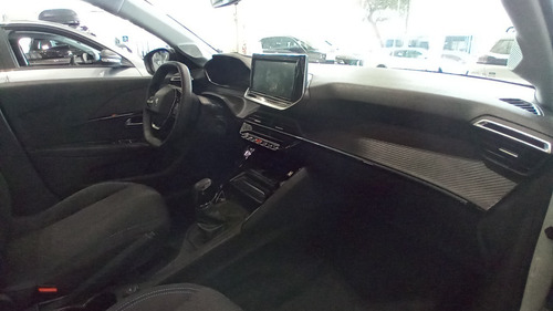 Imagen 21 de 22 de Peugeot 208 1.6 Style - Avec Peugeot