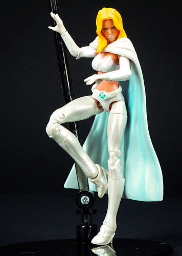 Marvel Infinite Series Emma Frost White Queen 3.75 Hasbro (Usado)