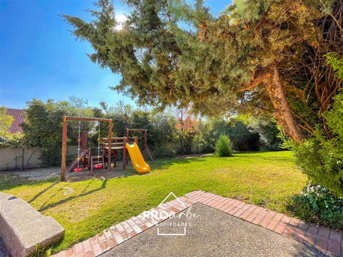 Casa En Arriendo De 4 Dorm. En San Carlos De Apoquindo
