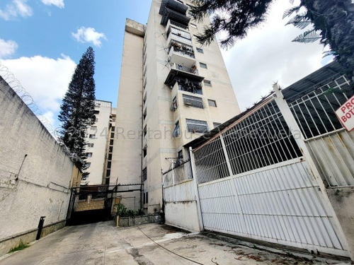 Local Comercial En Venta, Los Rosales Mls #24-29115 Sc