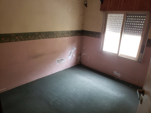 Nuevo Valor !!! Chalet Excelente Ubicacion 5 Cuadras Estacion De Padua Apto Credito !!!!!