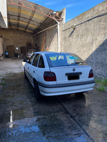 Volkswagen Pointer 1.8 Gli