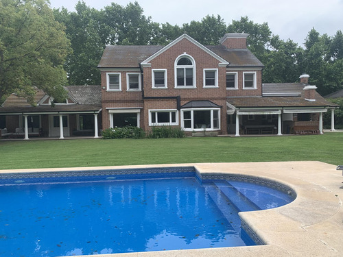 Casa En Venta En Martindale, Pilar