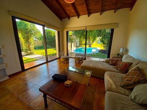 Imagen 5 de 29 de En Venta - Hermosa Casa En Colonia De Sacramento