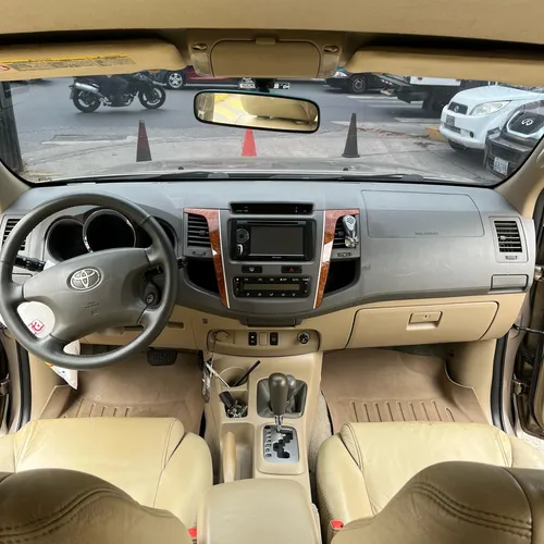 Toyota Fortuner 2012 4x4