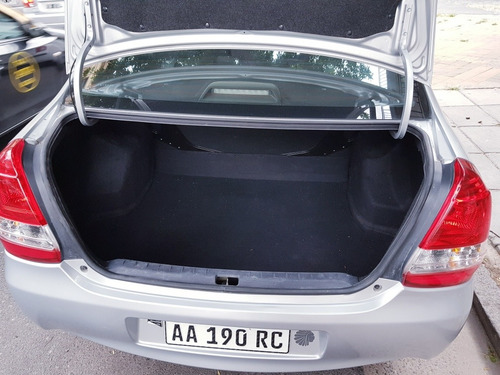 Toyota Etios 1.5 Sedan Xs 2016