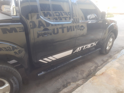 Nissan Frontier 2010 2.5 Le Cab. Dupla 4x4 Aut. 4p