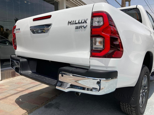 Imagen 14 de 17 de Toyota Hilux Doble Cabina 2.8 Tdi Manual Srv 4x2 0km My2022