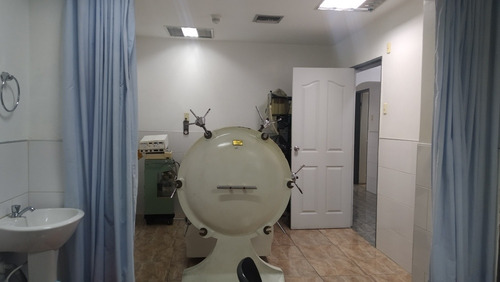 Clínica En Venta Ubicada En La Florida