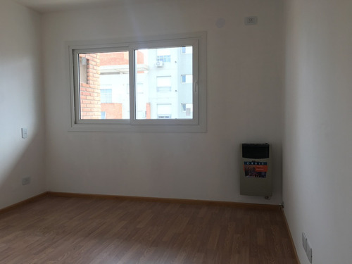 Departamento 2 Ambientes Con Cochera Terminado En Castelar