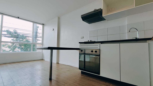Imagen 1 de 21 de Edificio Pablo Urzúa- Vista Poniente Piso 2