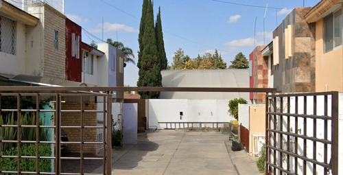 Casa Con Excelente Ubicación En Prolongación San Martin, Jardines De Santiago. Puebla Puebl. Arf