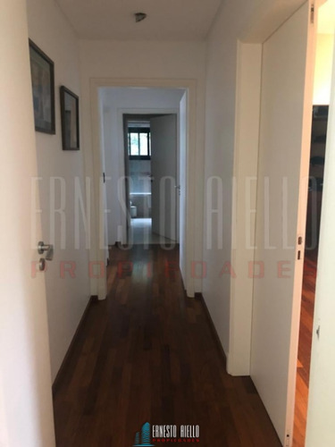 Casa En Venta En Club De Campo Abril