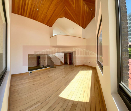 Gran Casa En Renta En Condominio En Pico De Sorata, Jardines De La Montaña, Cdmx.