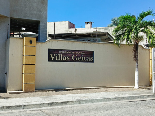 Rbr Vende Apartamento En La Urb Villas Geica