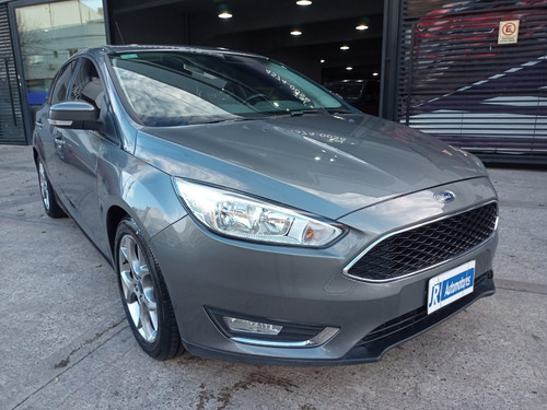 Imagen 3 de 10 de Ford Focus Se Plus Mt 5 Puertas Full 2.0