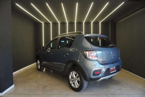 Renault Sandero Stepway 1.6 Dynamique 105cv